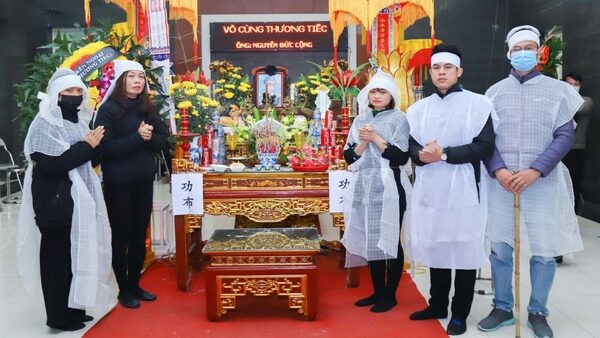 Hướng dẫn thực tế khi tham gia lễ tang có chấp điếu