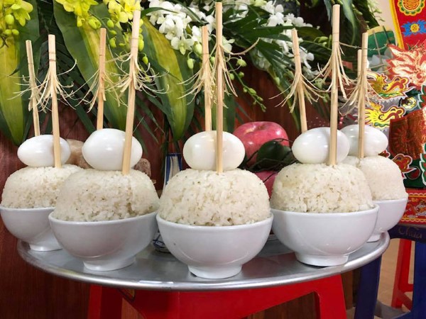 Ý nghĩa và nguồn gốc của bát cơm quả trứng