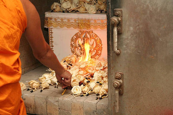 Hỏa táng mang nhiều ý nghĩa tâm linh và tín ngưỡng sâu sắc