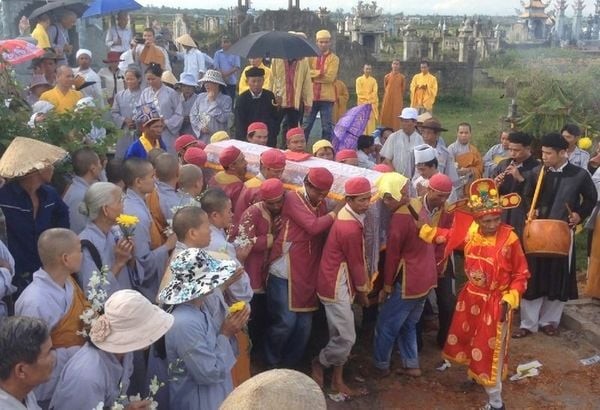 Phong tục mai táng ở Việt Nam chịu ảnh hưởng của từng vùng miền